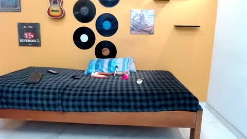 Snapshot of skinnyverus18 chatting on 9, 2, 2026 VERUS online show from 9, 2, 2026