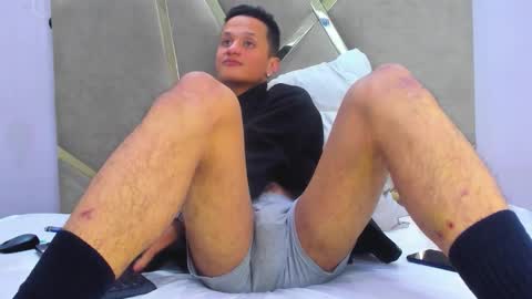 SkinnyZeth online show from 16, 10, 2025