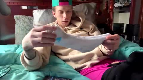 Snapshot of skittles933 chatting on 23, 2, 2025 Skittles online show from 23, 2, 2025