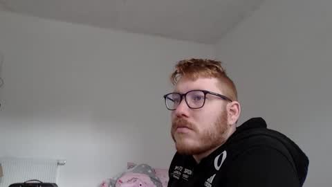 sklave_s online show from 31, 1, 2025