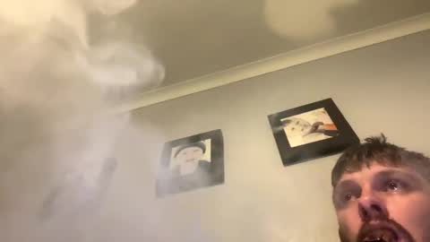 Snapshot of skuzzy25 chatting on 12, 2, 2026 skuzzy25 online show from 12, 2, 2026