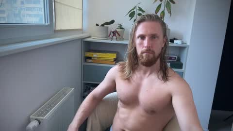 Snapshot of sky_guy25 chatting on 2, 10, 2025 sky_guy25 online show from 2, 10, 2025