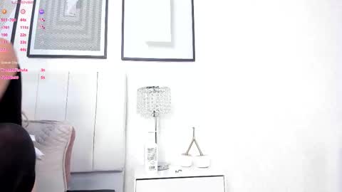 Snapshot of sky_johnson_ chatting on 11, 9, 2025 sky_johnson_ online show from 11, 9, 2025