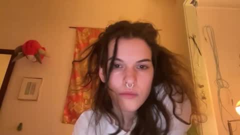 sky lounge online show from 8, 4, 2026