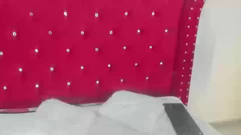 Snapshot of sky_ls chatting on 22, 9, 2025 sky_ls online show from 22, 9, 2025