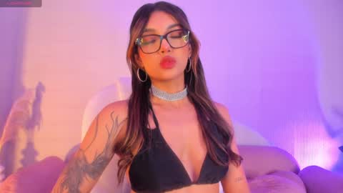 Snapshot of sky_rosee chatting on 18, 1, 2025 Sky online show from 18, 1, 2025