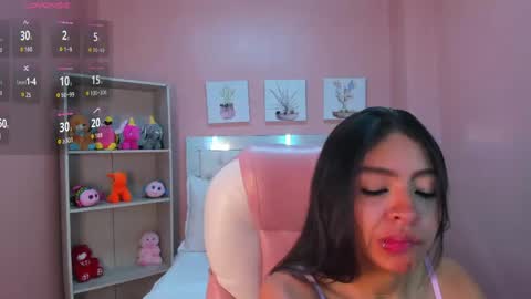 Snapshot of sky_winter chatting on 25, 4, 2026 S O F I online show from 25, 4, 2026