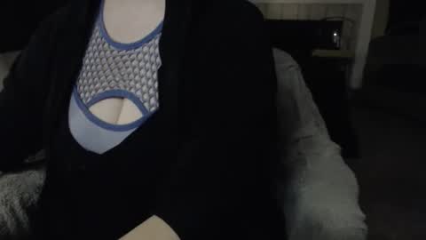 SKYLE   online show from 17, 11, 2025