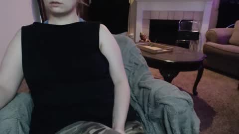 Snapshot of skyblu1 chatting on 22, 5, 2026 SKYLE online show from 22, 5, 2026