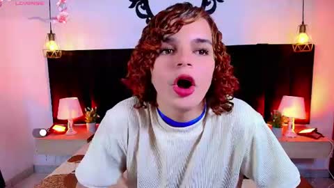 Snapshot of skyee_angel chatting on 16, 7, 2026 Angel online show from 16, 7, 2026