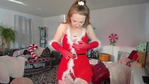 Skye Watson online show from 21, 12, 2024