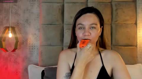 Snapshot of skyjunne chatting on 9, 2, 2026 Sky June online show from 9, 2, 2026