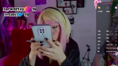 Snapshot of skylady05 chatting on 21, 4, 2026 millie online show from 21, 4, 2026