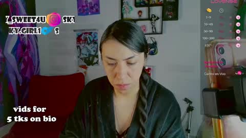 Snapshot of skylady05 chatting on 1, 5, 2026 millie online show from 1, 5, 2026