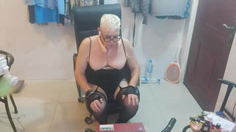 skylartgilf205565 online show from 13, 9, 2025