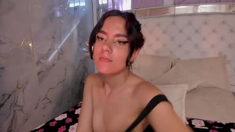 Snapshot of skyler_rouse chatting on 30, 5, 2026 skyler_rouse online show from 30, 5, 2026