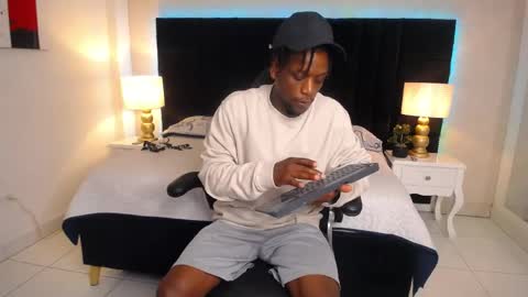 SKYLERBIGXXX online show from 3, 6, 2026