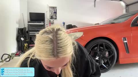 Snapshot of skylerprice chatting on 30, 10, 2025 skyler online show from 30, 10, 2025