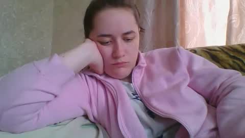 skyressie333 online show from 9, 4, 2026