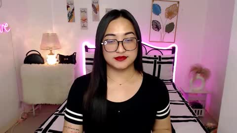 Queen Cyrine online show from 9, 2, 2026