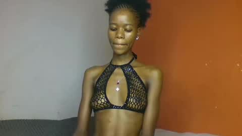 Snapshot of slaybby chatting on 8, 3, 2025 Slaybby online show from 8, 3, 2025