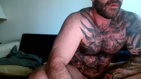 Snapshot of slayerdime85 chatting on 28, 4, 2026 slayerdime85 online show from 28, 4, 2026