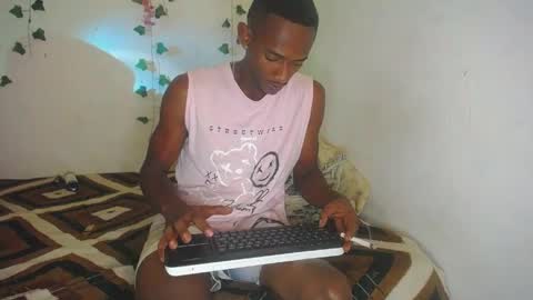 Snapshot of sleyandluna1 chatting on 27, 5, 2026 sleyandluna1 online show from 27, 5, 2026