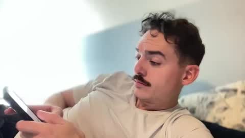 Snapshot of slickmass chatting on 10, 3, 2025 SlickMass online show from 10, 3, 2025