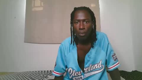 Snapshot of slim_babe2 chatting on 16, 11, 2025 kayz online show from 16, 11, 2025