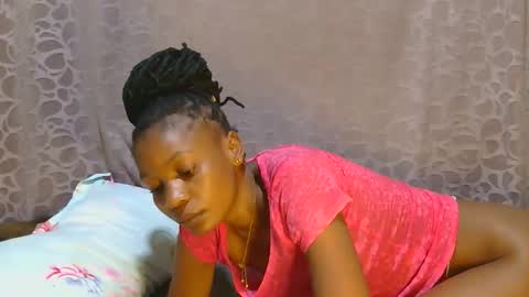 slim_girl01 online show from 24, 11, 2025