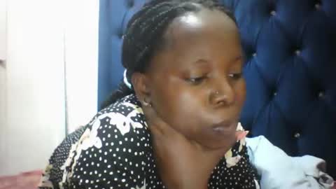 slim_petite_ebony online show from 13, 1, 2026