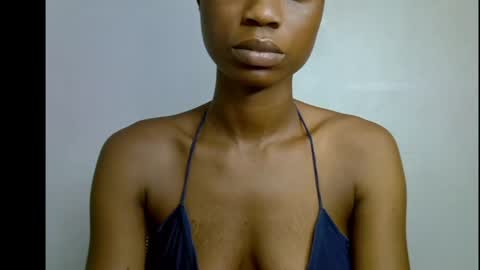 Snapshot of slim_petitqueen chatting on 29, 4, 2026 Alice online show from 29, 4, 2026