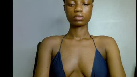 Snapshot of slim_petitqueen chatting on 12, 5, 2026 Alice online show from 12, 5, 2026