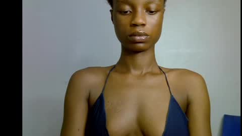 Snapshot of slim_petitqueen chatting on 16, 5, 2026 Alice online show from 16, 5, 2026