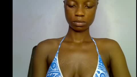 Snapshot of slim_petitqueen chatting on 23, 5, 2026 Alice online show from 23, 5, 2026