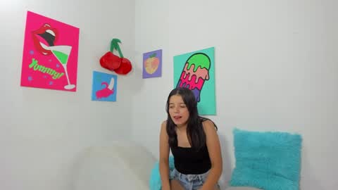 Snapshot of slimfiree chatting on 11, 4, 2026 slimfiree online show from 11, 4, 2026