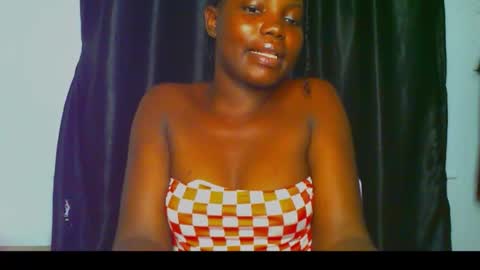 Snapshot of slimthick_tinah chatting on 29, 9, 2025 TINA online show from 29, 9, 2025