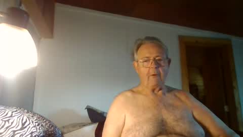 Snapshot of slippery_duck chatting on 22, 7, 2026 slippery_duck online show from 22, 7, 2026