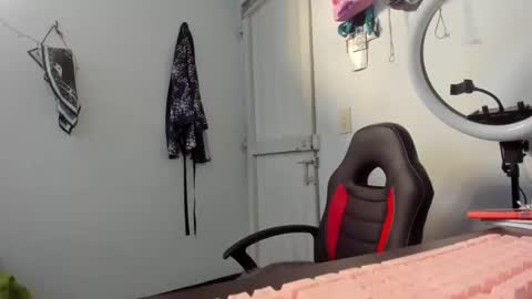 slone03 online show from 18, 11, 2025