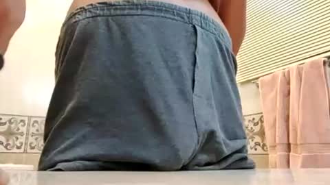 slowmooo_42069 online show from 24, 9, 2025