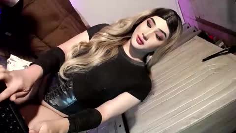 Nathalie online show from 11, 5, 2026