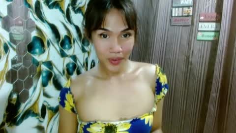 Snapshot of slutqueen_raz chatting on 27, 6, 2026 Raz online show from 27, 6, 2026