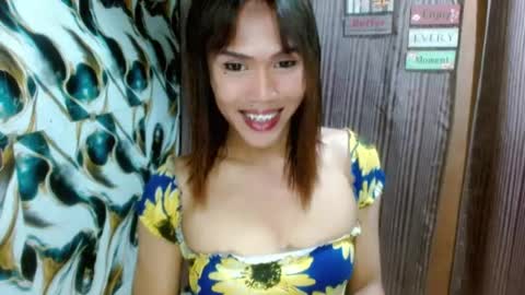 Snapshot of slutqueen_raz chatting on 10, 7, 2026 Raz online show from 10, 7, 2026