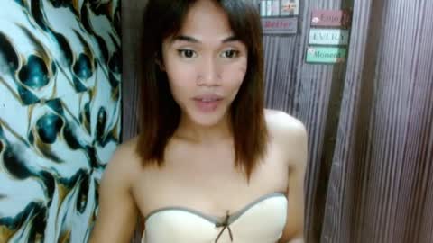 Snapshot of slutqueen_raz chatting on 12, 7, 2026 Raz online show from 12, 7, 2026