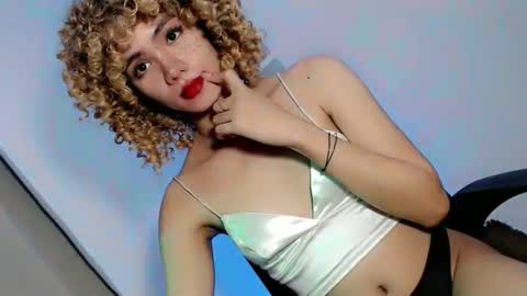 Snapshot of slutty_rose69 chatting on 1, 4, 2026 slutty_rose69 online show from 1, 4, 2026
