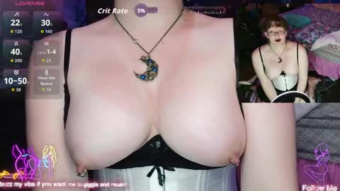 Snapshot of sluttyfrea chatting on 22, 5, 2026 Faye online show from 22, 5, 2026