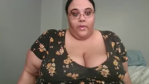 Snapshot of sluttyjess31 chatting on 5, 5, 2026 Jessica online show from 5, 5, 2026