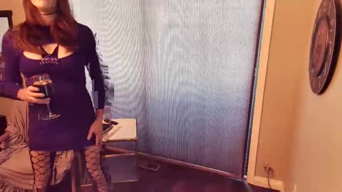Snapshot of sluttykelsey chatting on 19, 5, 2026 Your fav slut online show from 19, 5, 2026