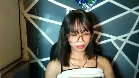 sluttypatotie online show from 19, 4, 2026