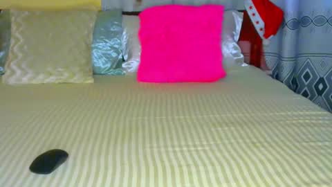 Sexyslutt online show from 9, 1, 2026